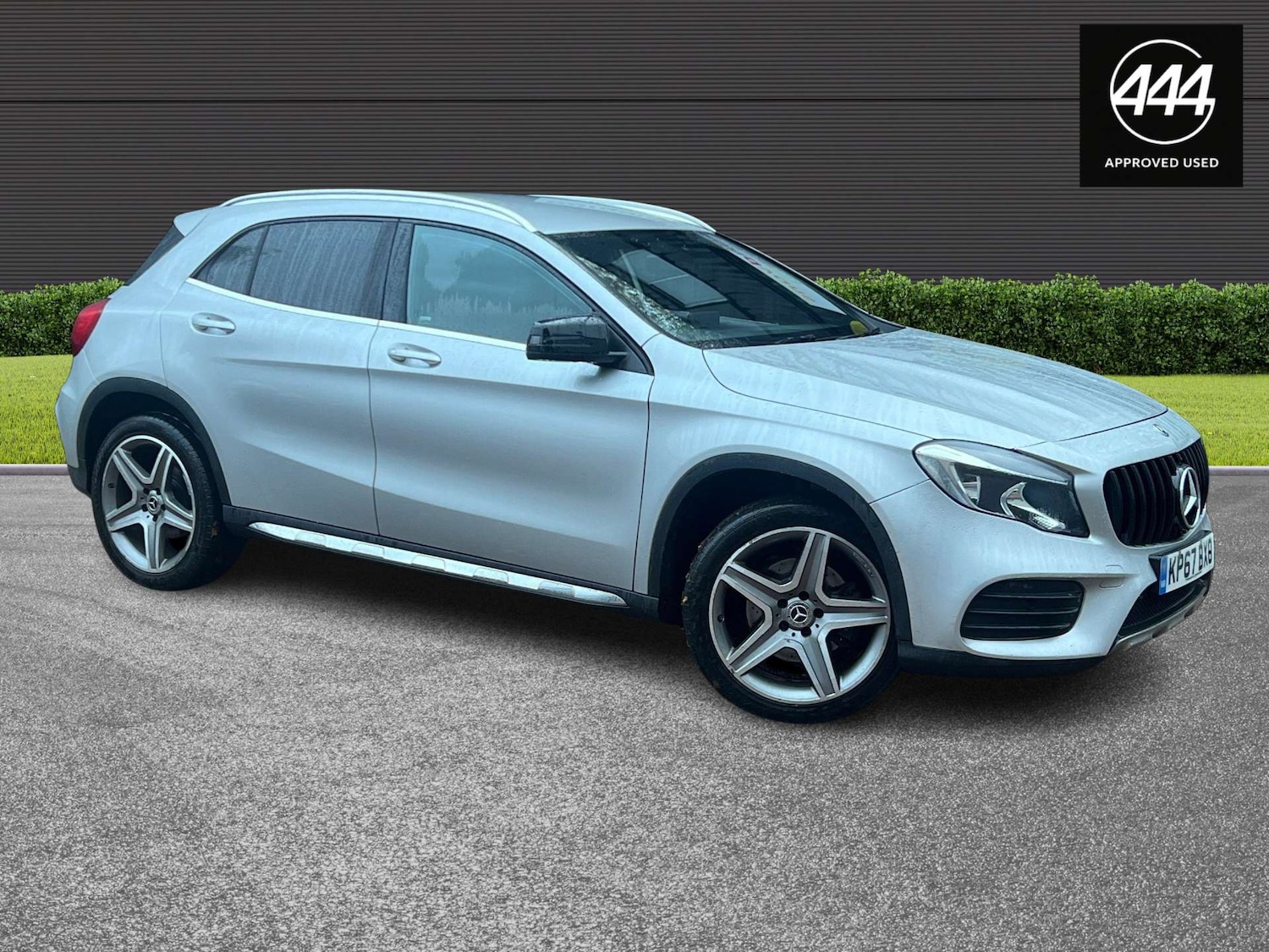 Used Mercedes-Benz GLA 2017 for sale - 77152834: Photo 1