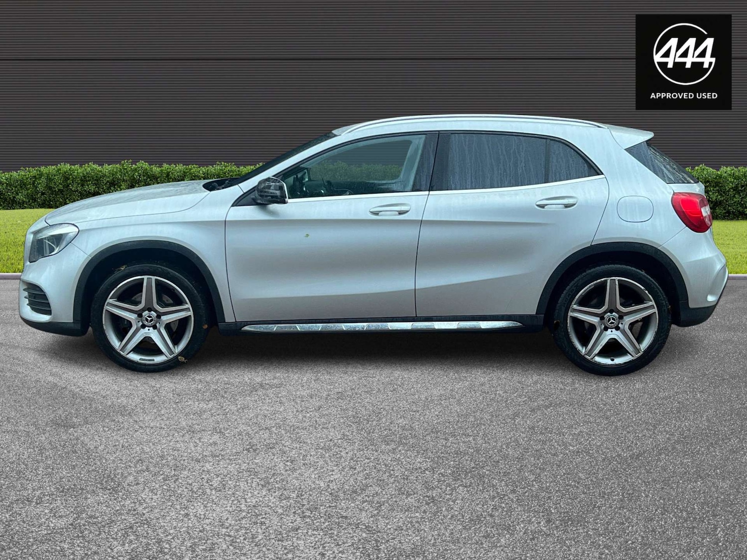 Used Mercedes-Benz GLA 2017 for sale - 77152834: Photo 3