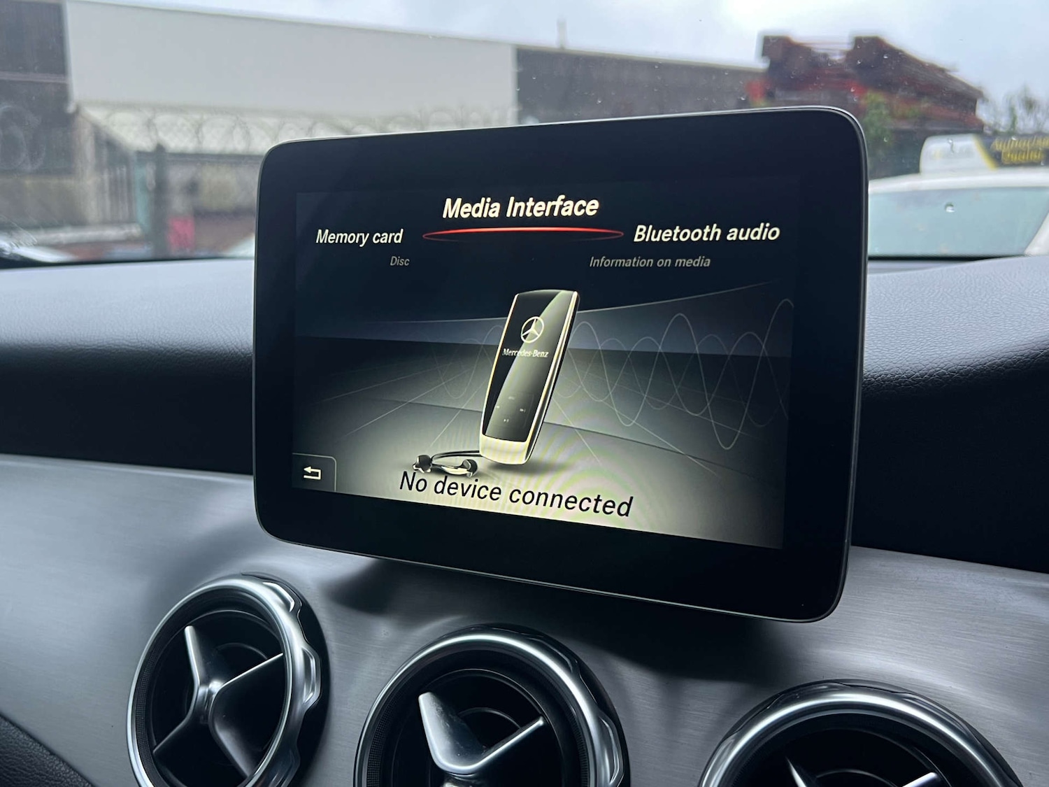 Used Mercedes-Benz GLA 2017 for sale - 77152834: Photo 48