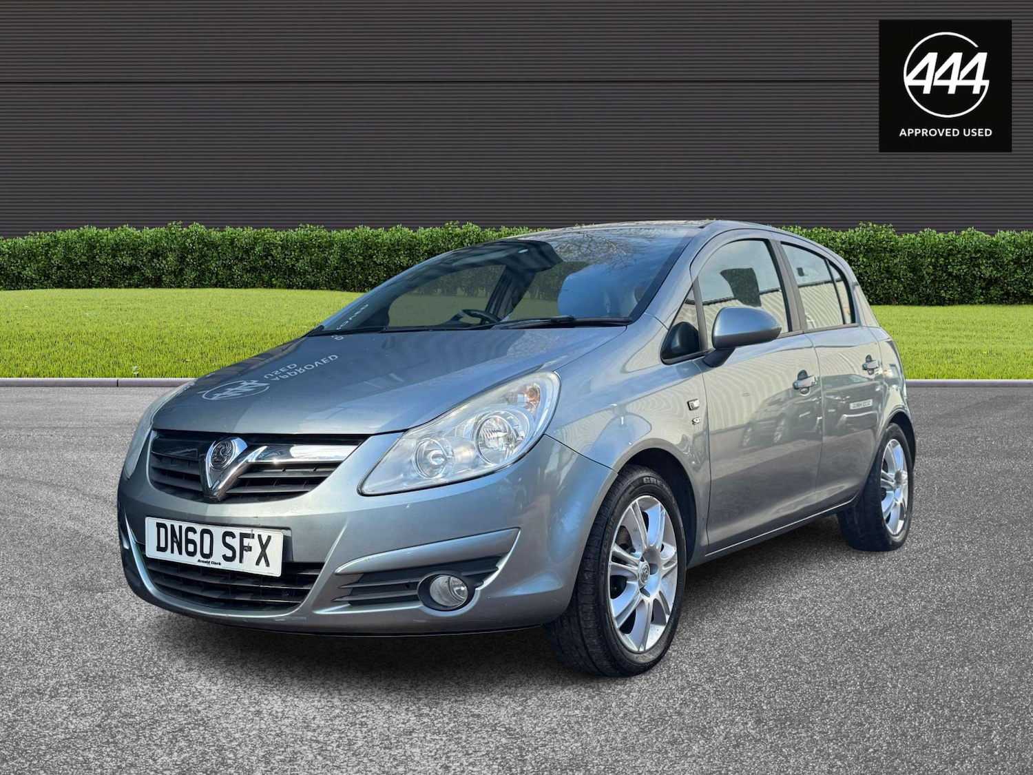 Used Vauxhall Corsa 2010 for sale - 77821619: Photo 2