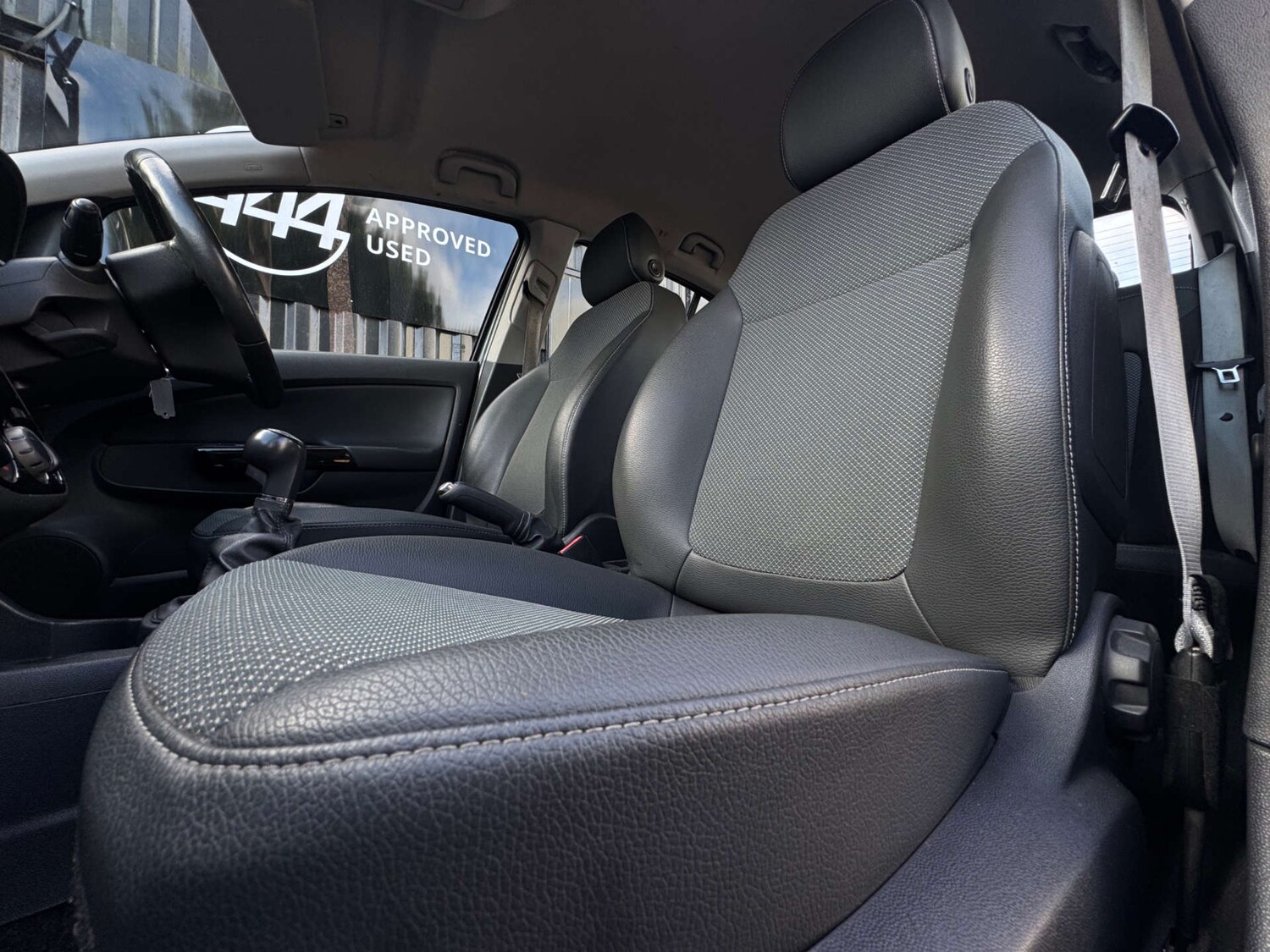 Used Vauxhall Corsa 2010 for sale - 77821619: Photo 48