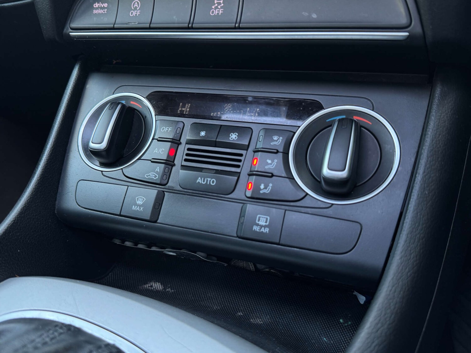 Used Audi Q3 2015 for sale - 77790757: Photo 35