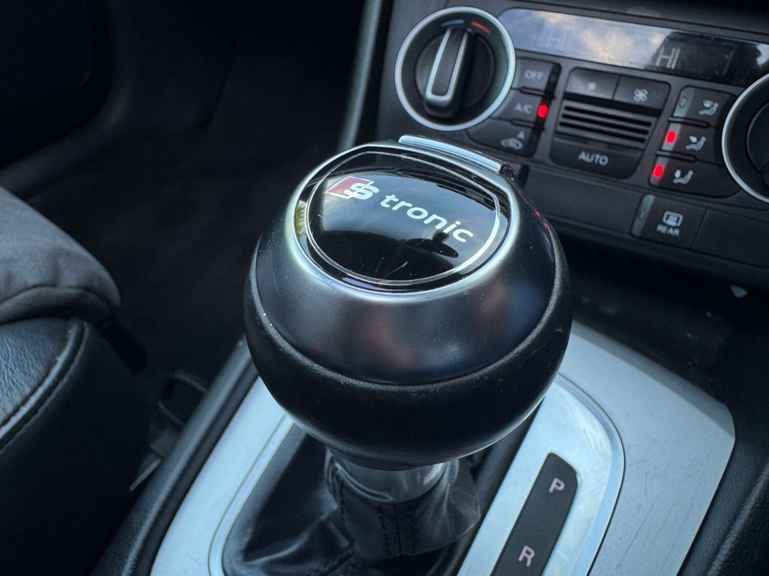 Used Audi Q3 2015 for sale - 77790757: Photo 37