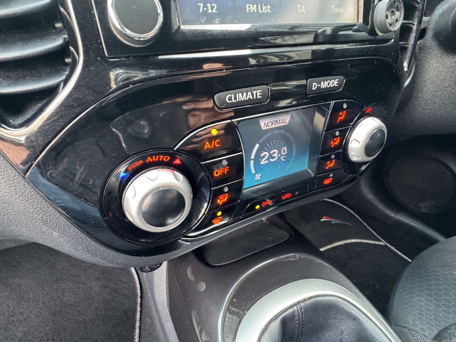 Used Nissan Juke 2014 for sale - 77394885: Photo 41