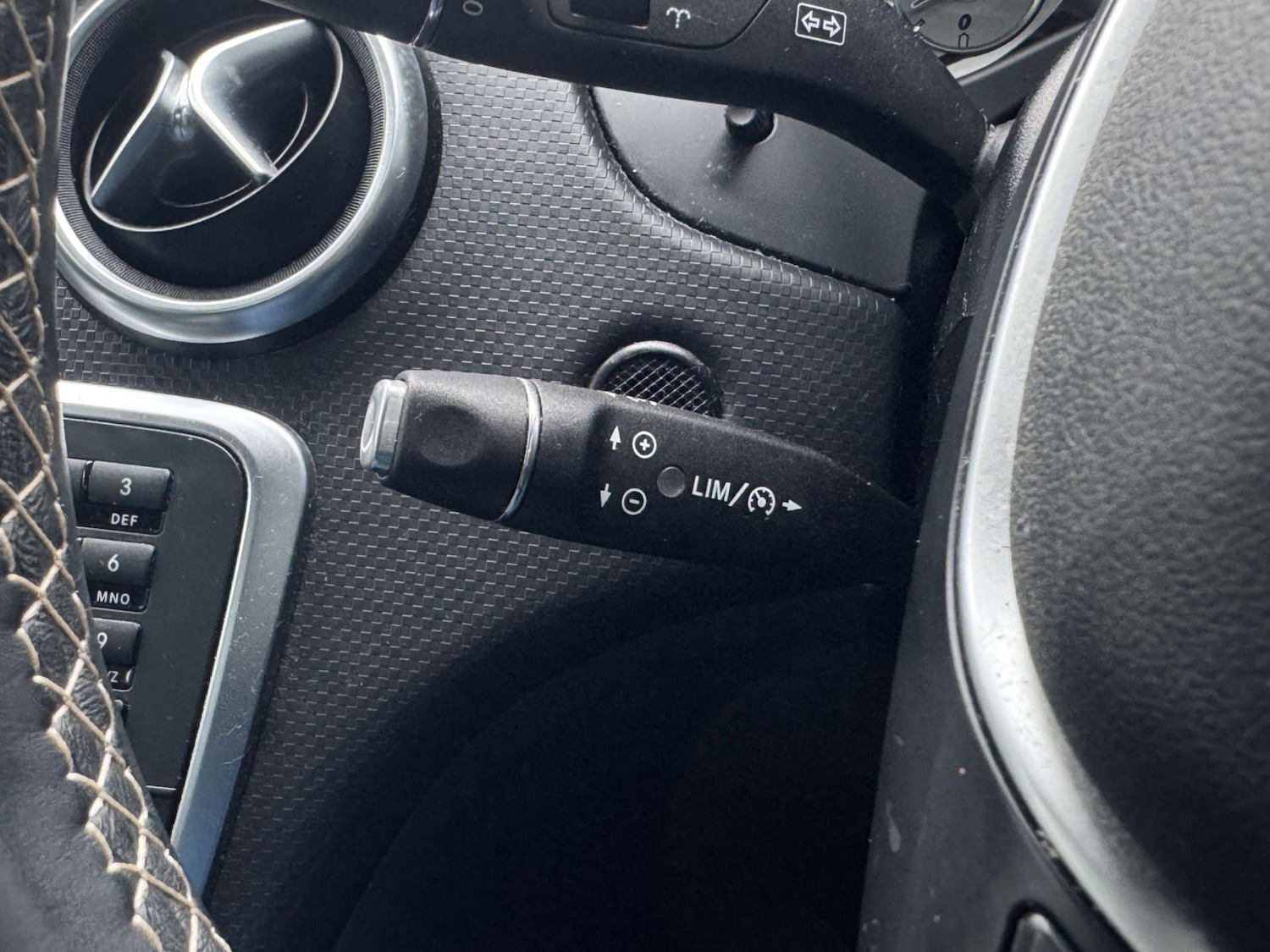 Used Mercedes-Benz A-Class 2015 for sale - 77380690: Photo 30