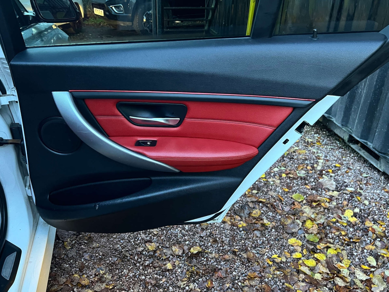 Used BMW 3 Series 2012 for sale - 77138686: Photo 38