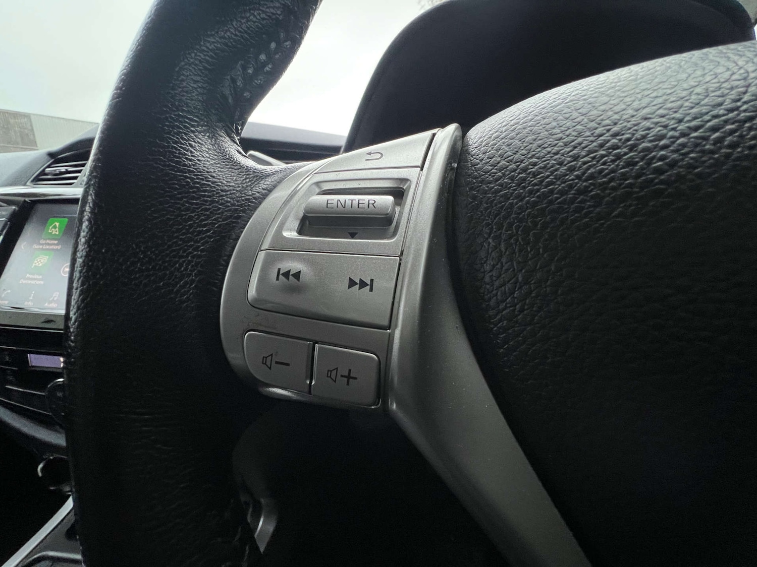 Used Nissan Navara 2019 for sale - 77152823: Photo 33