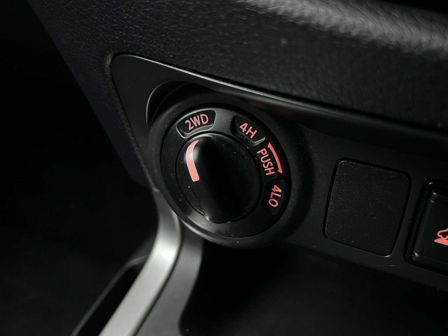 Used Nissan Navara 2019 for sale - 77152823: Photo 37