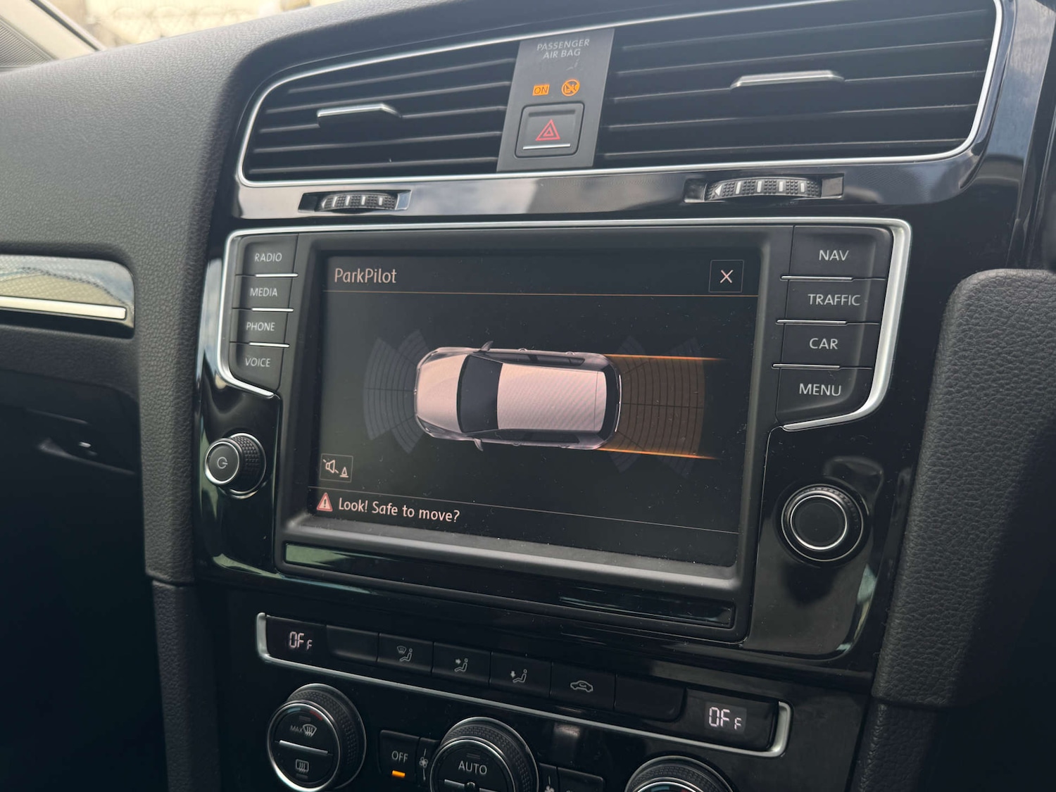 Used Volkswagen Golf 2015 for sale - 77762383: Photo 29