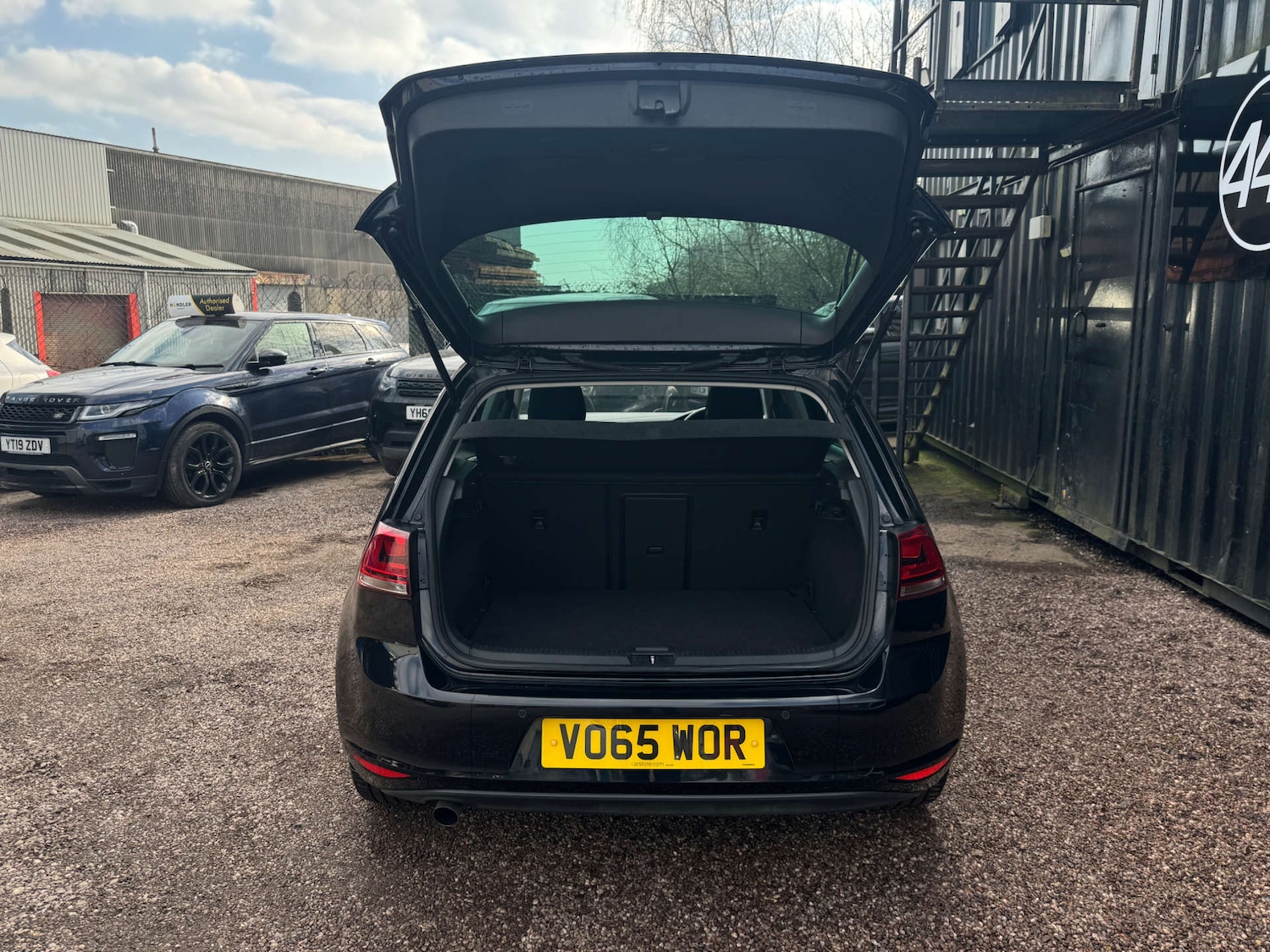 Used Volkswagen Golf 2015 for sale - 77762383: Photo 40