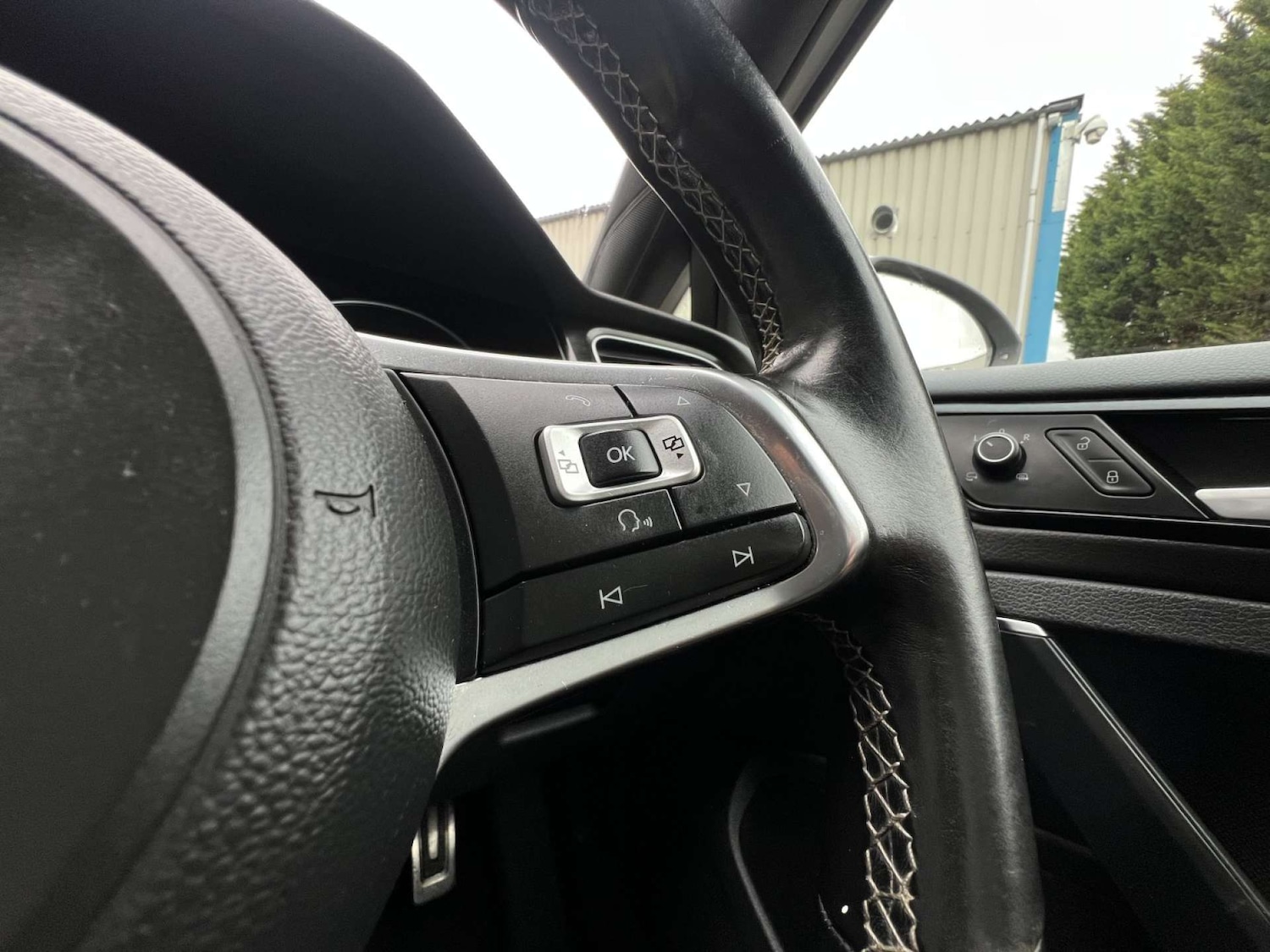 Used Volkswagen Golf 2015 for sale - 77610592: Photo 24