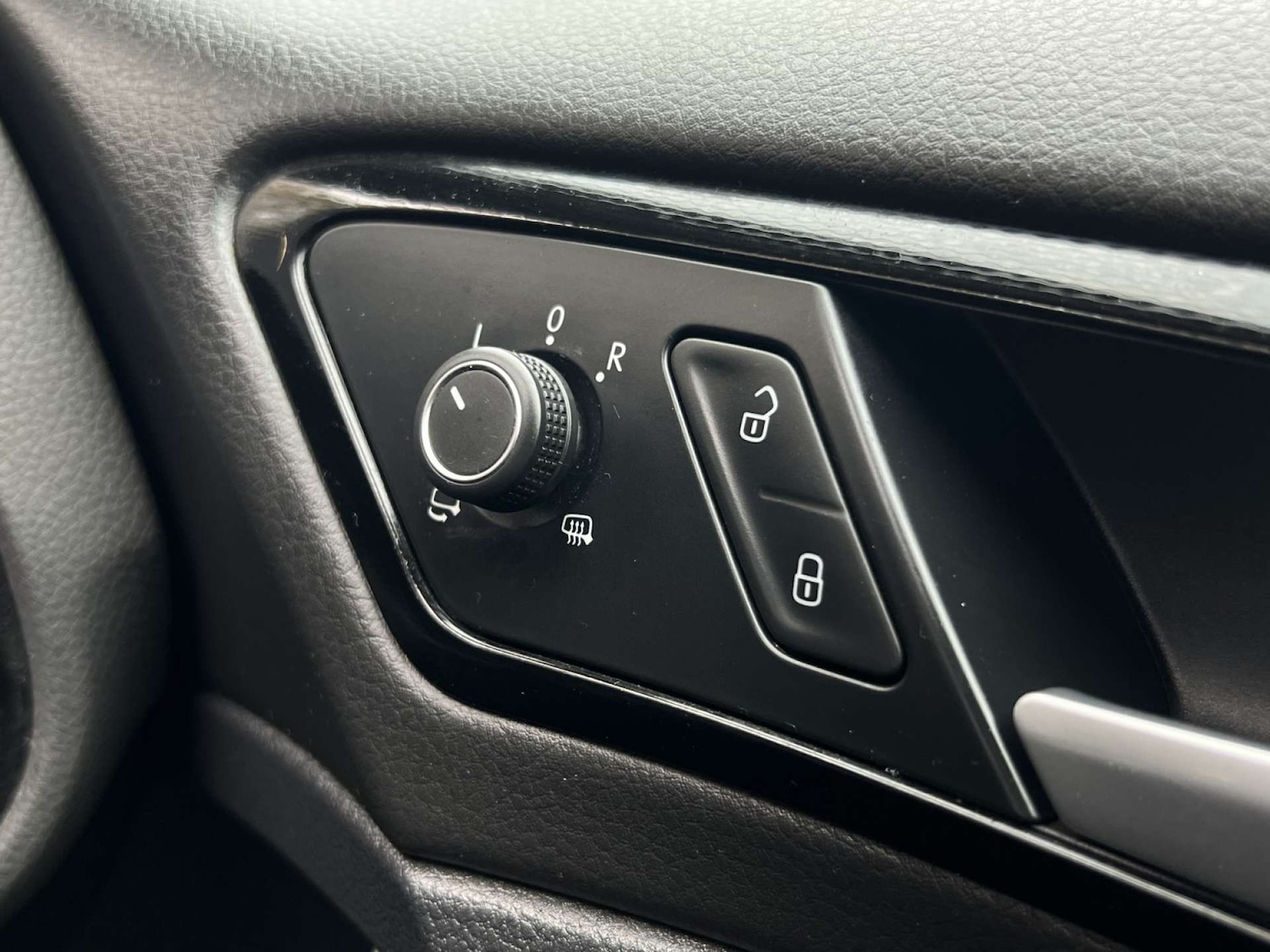 Used Volkswagen Golf 2015 for sale - 77610592: Photo 29