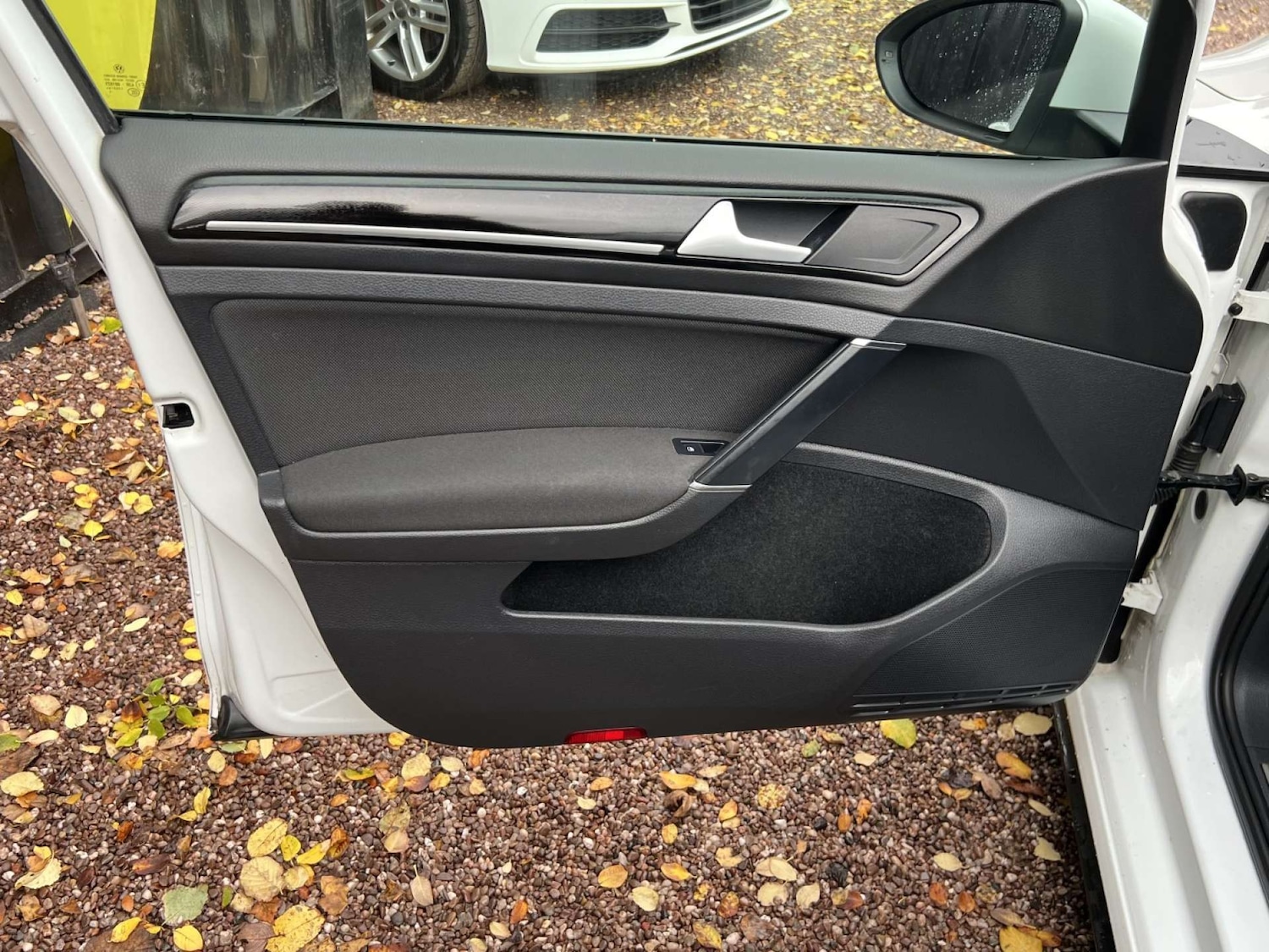 Used Volkswagen Golf 2015 for sale - 77610592: Photo 44