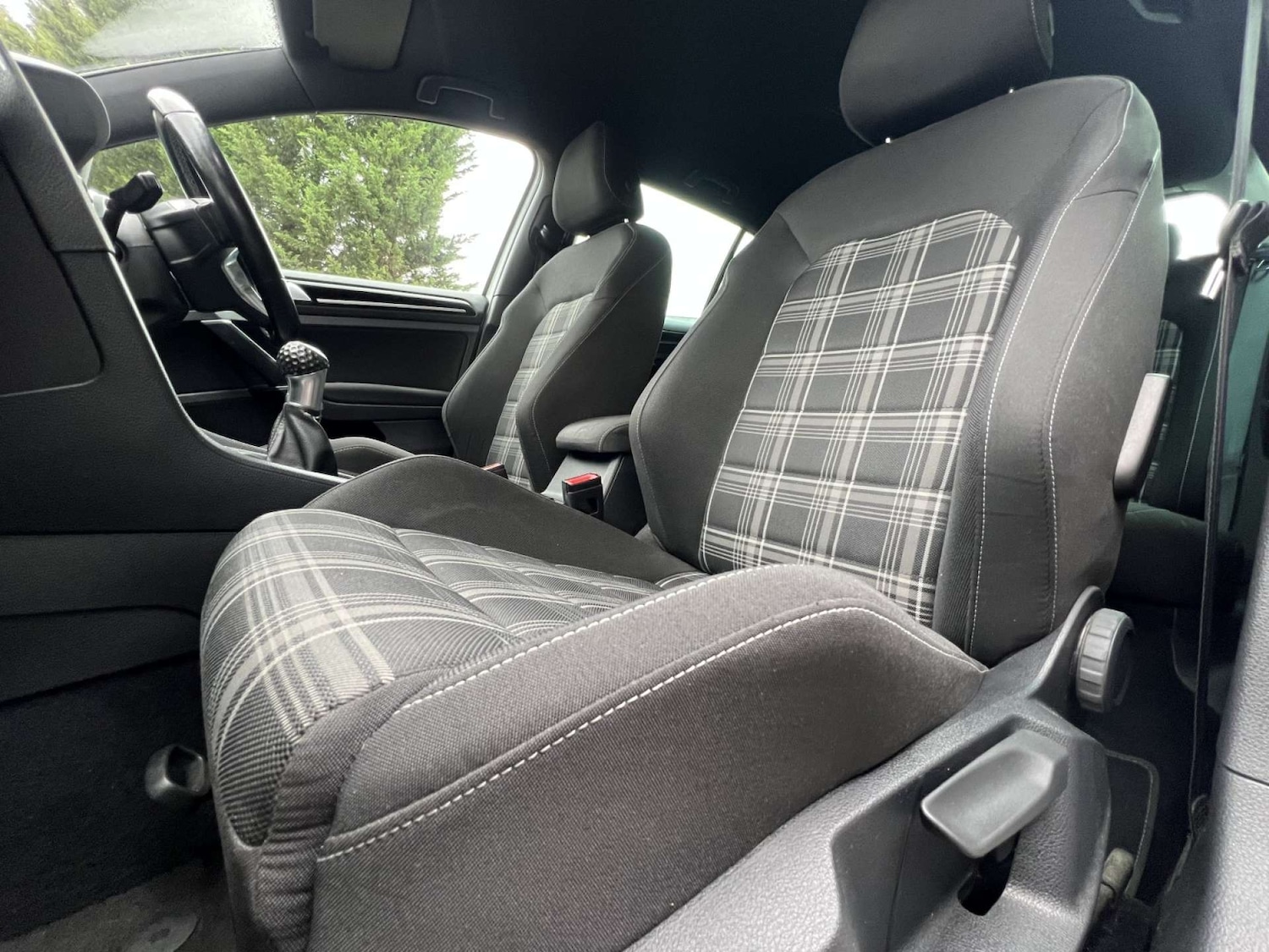 Used Volkswagen Golf 2015 for sale - 77610592: Photo 49