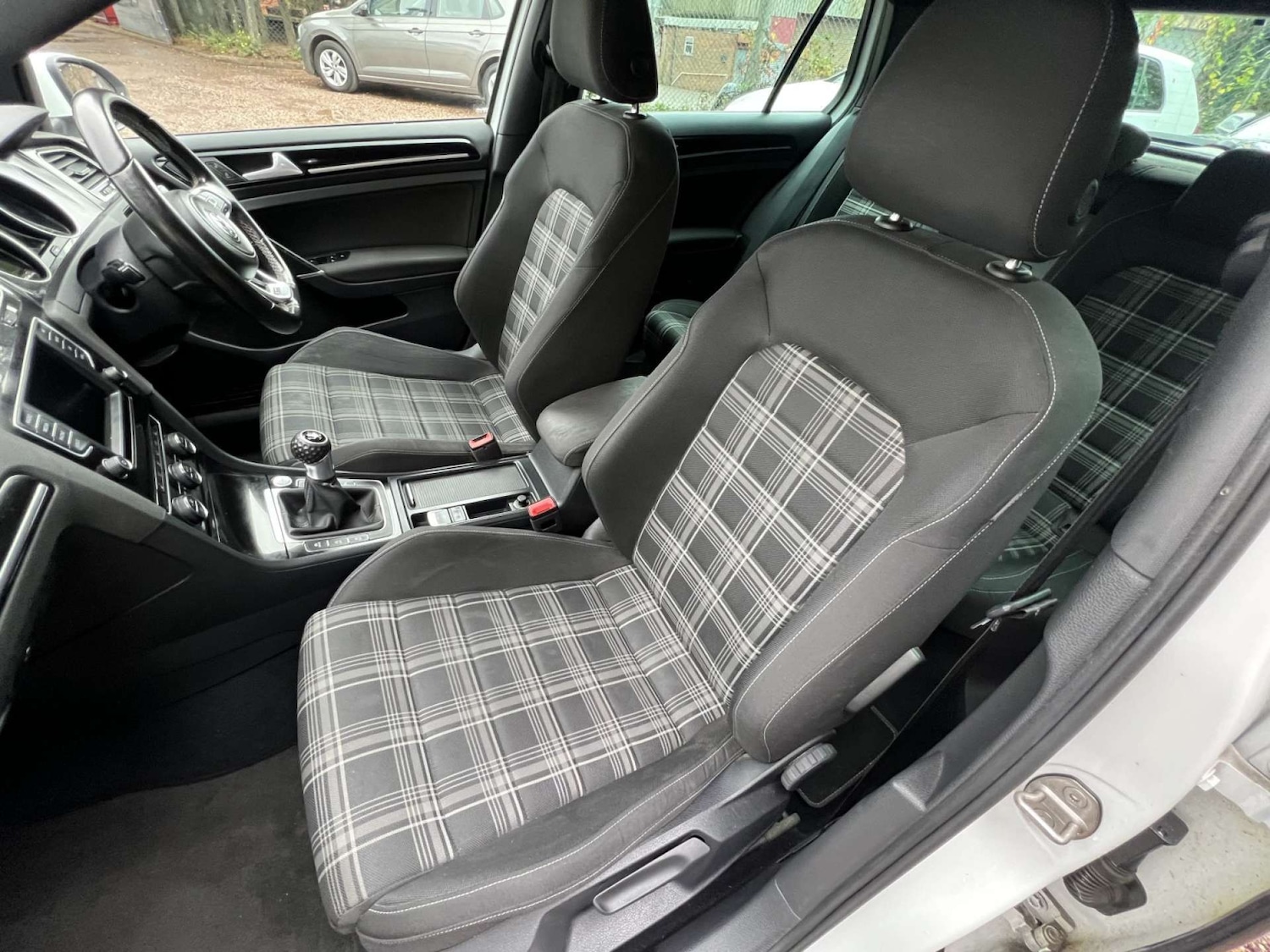 Used Volkswagen Golf 2015 for sale - 77610592: Photo 58