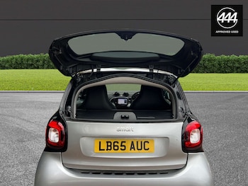 Used smart fortwo 2016 for sale - 77148672: Photo