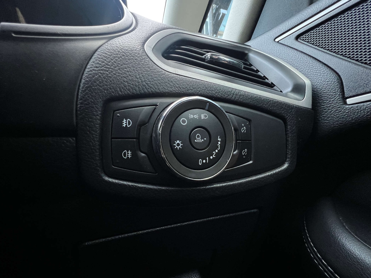 Used Ford Galaxy 2016 for sale - 77152822: Photo 19