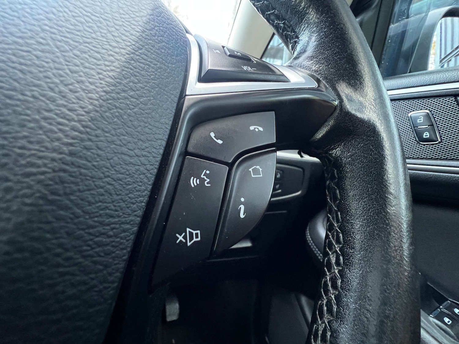 Used Ford Galaxy 2016 for sale - 77152822: Photo 23