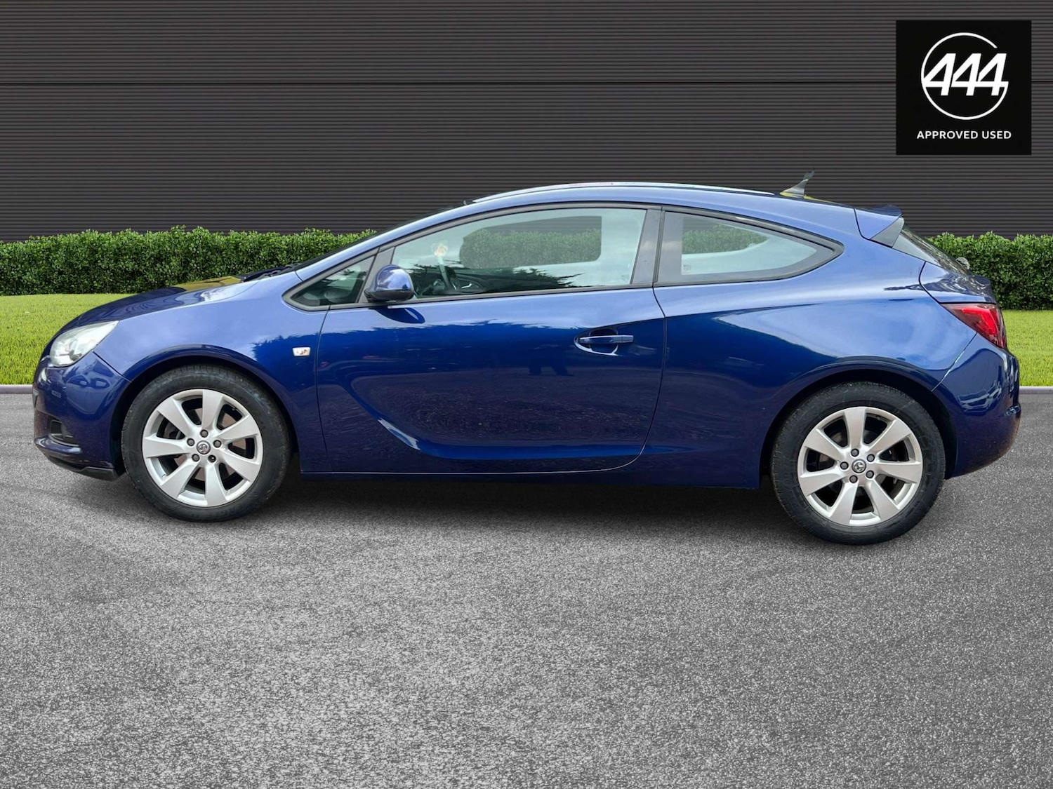 Used Vauxhall Astra GTC 2014 for sale - 77667867: Photo 2