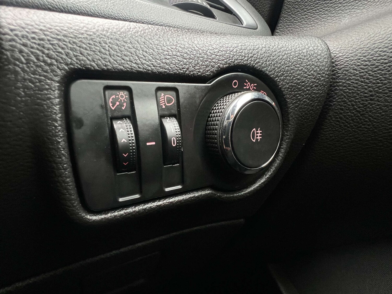 Used Vauxhall Astra GTC 2014 for sale - 77667867: Photo 41