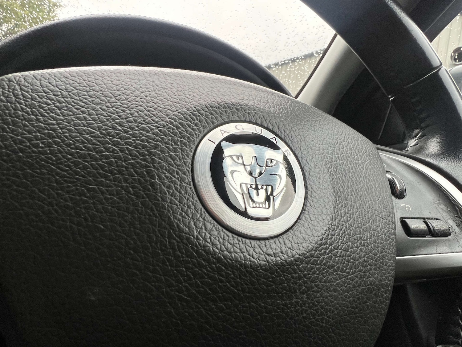 Used Jaguar XF 2012 for sale - 77152859: Photo 45