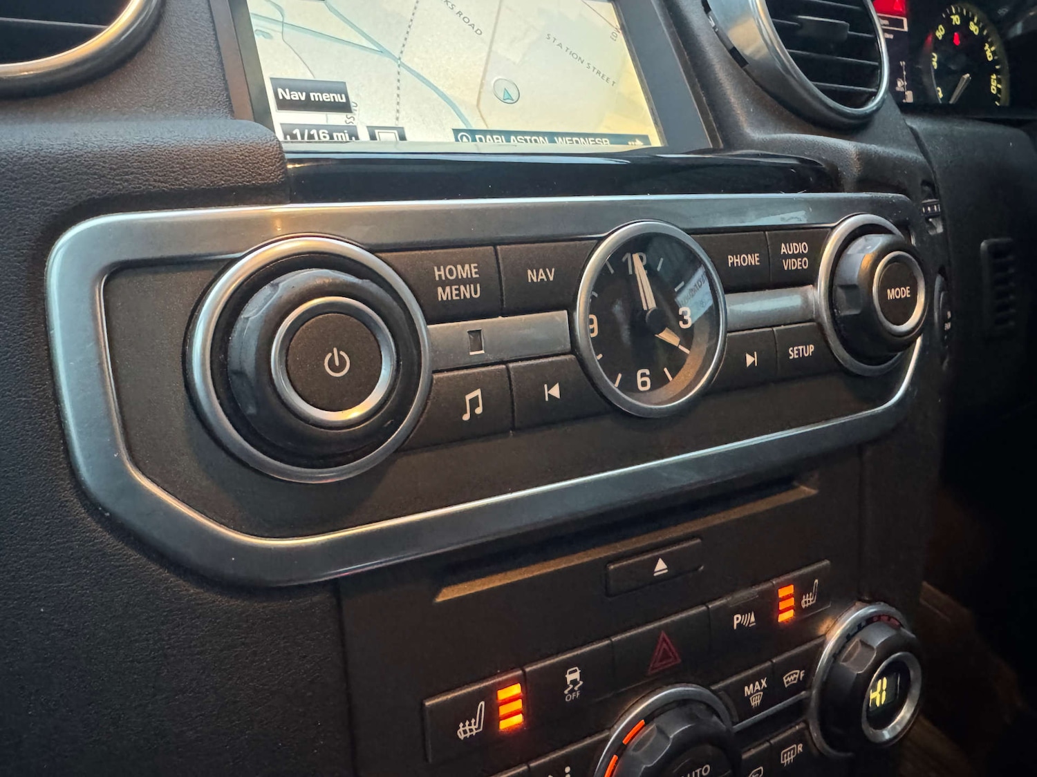 Used Land Rover Discovery 2016 for sale - 77152847: Photo 16