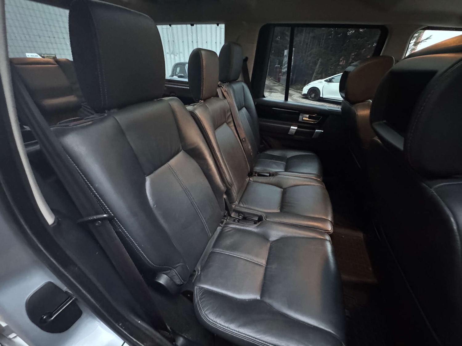 Used Land Rover Discovery 2016 for sale - 77152847: Photo 30