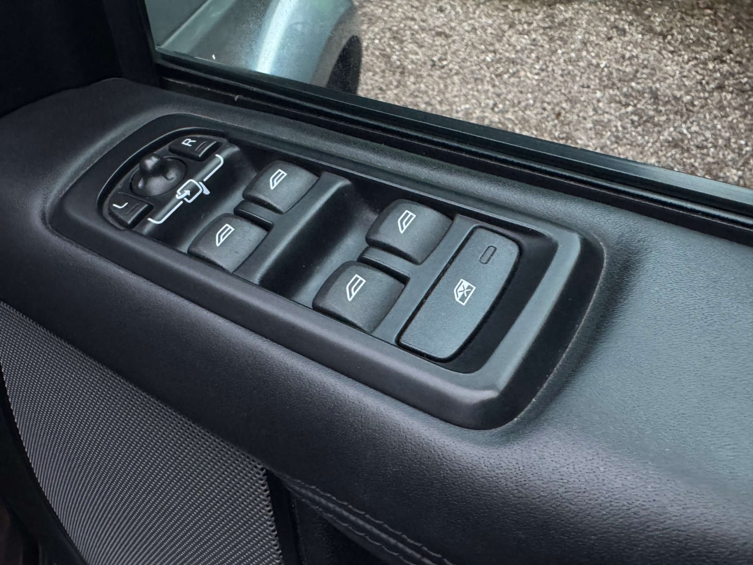 Used Land Rover Discovery 2016 for sale - 77152847: Photo 50