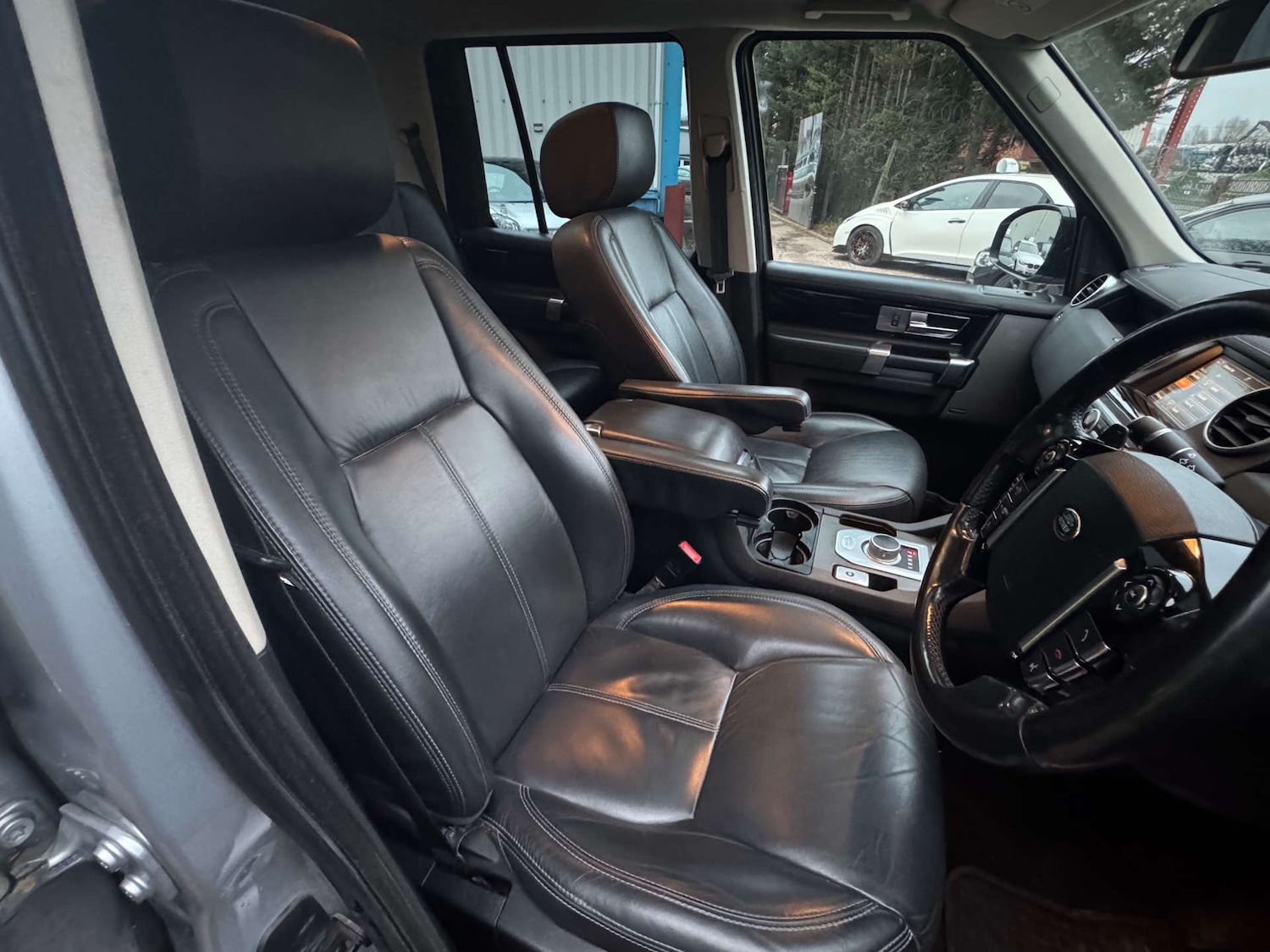 Used Land Rover Discovery 2016 for sale - 77152847: Photo 52