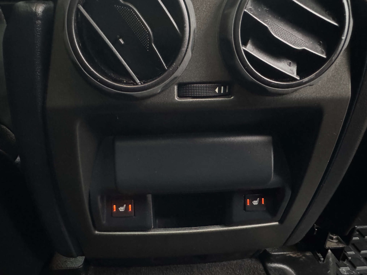 Used Land Rover Discovery 2015 for sale - 77152845: Photo 51