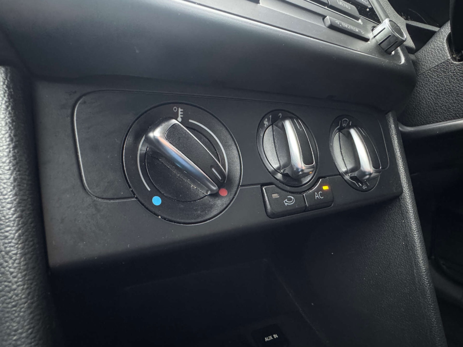 Used Volkswagen Polo 2012 for sale - 77535037: Photo 32