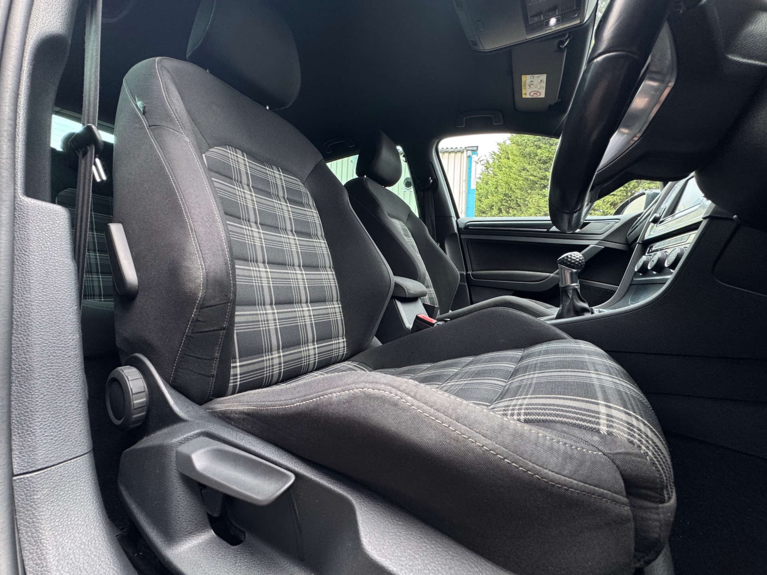 Used Volkswagen Golf 2017 for sale - 77523335: Photo 20