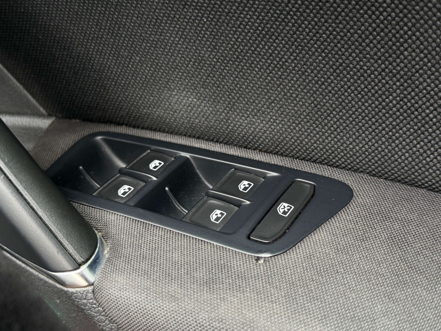 Used Volkswagen Golf 2017 for sale - 77523335: Photo 22