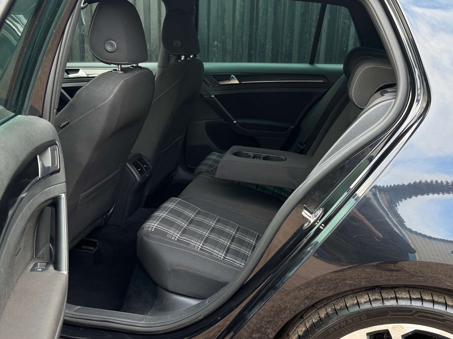 Used Volkswagen Golf 2017 for sale - 77523335: Photo 47