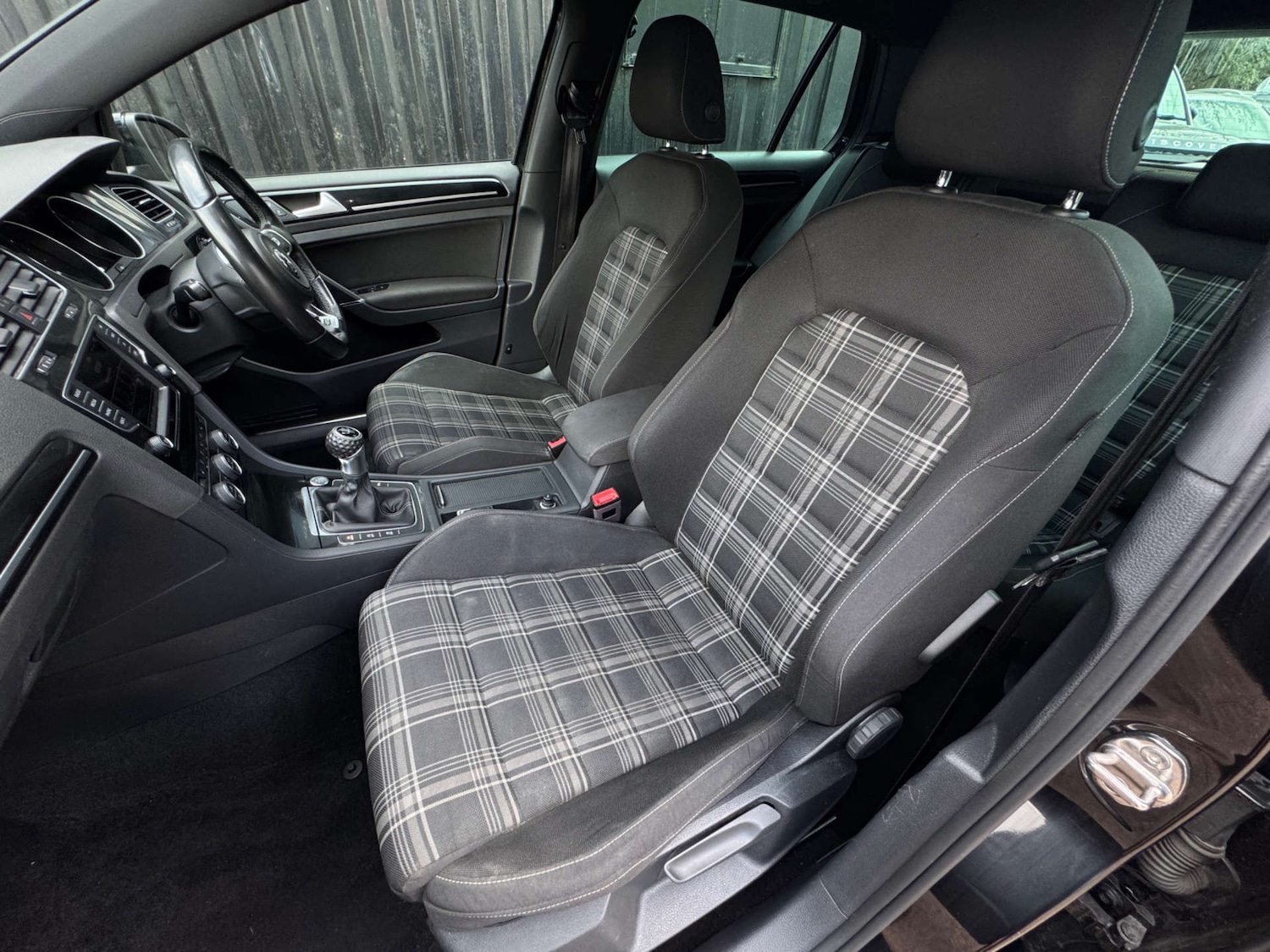 Used Volkswagen Golf 2017 for sale - 77523335: Photo 54