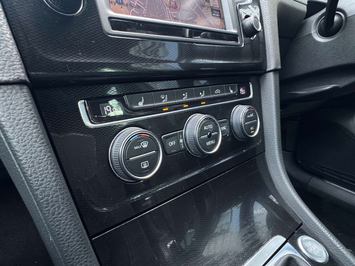 Used Volkswagen Golf 2017 for sale - 77523335: Photo 57