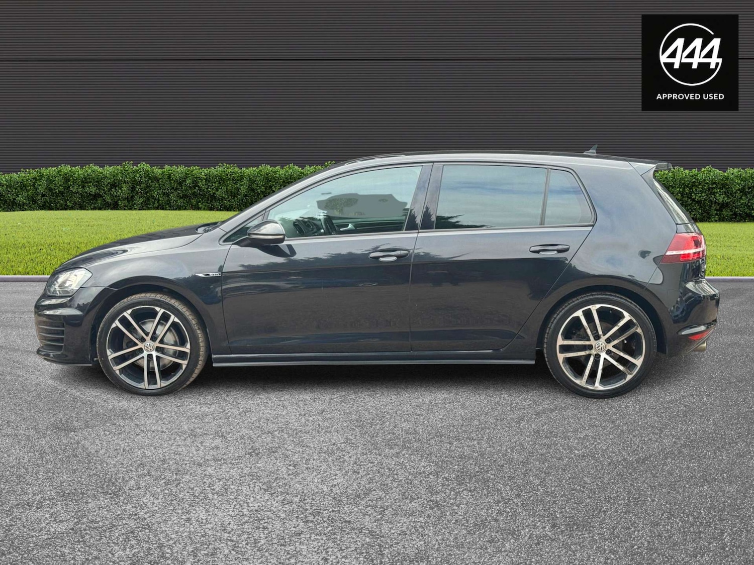 Used Volkswagen Golf 2017 for sale - 77523335: Photo 7