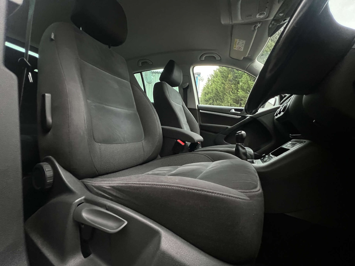 Used Volkswagen Tiguan 2015 for sale - 77148697: Photo 14