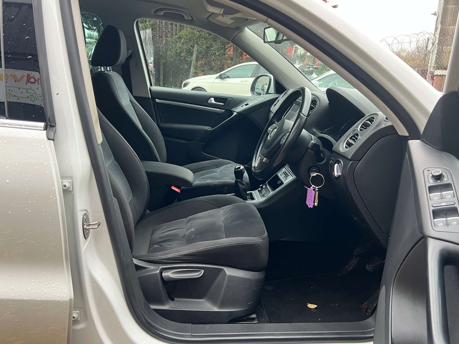 Used Volkswagen Tiguan 2015 for sale - 77148697: Photo 15