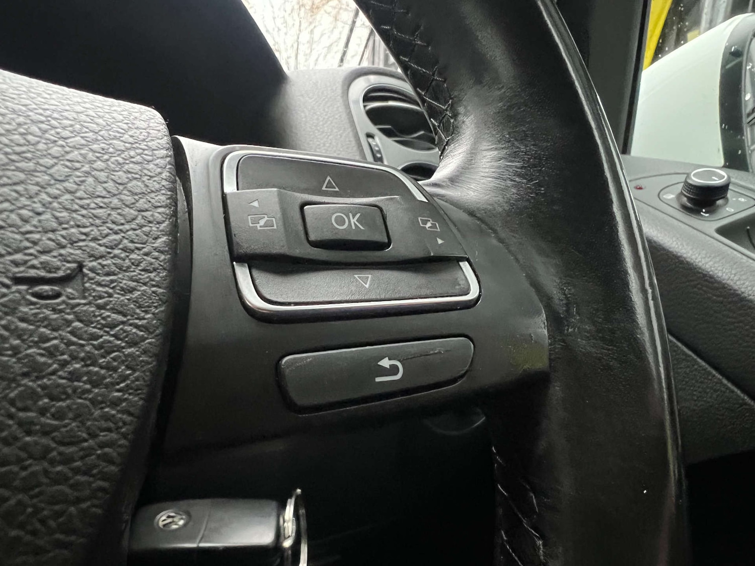 Used Volkswagen Tiguan 2015 for sale - 77148697: Photo 22