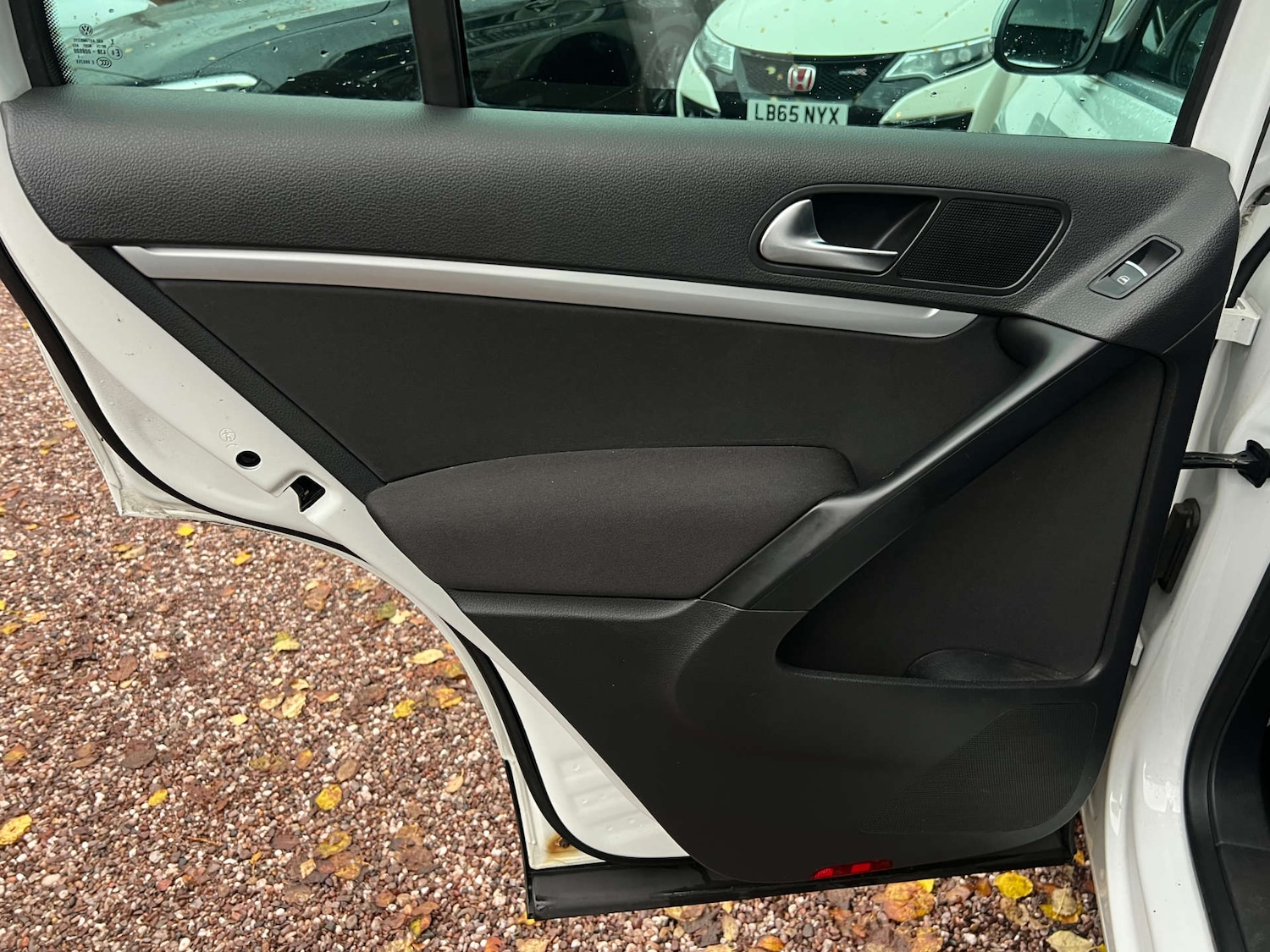 Used Volkswagen Tiguan 2015 for sale - 77148697: Photo 43