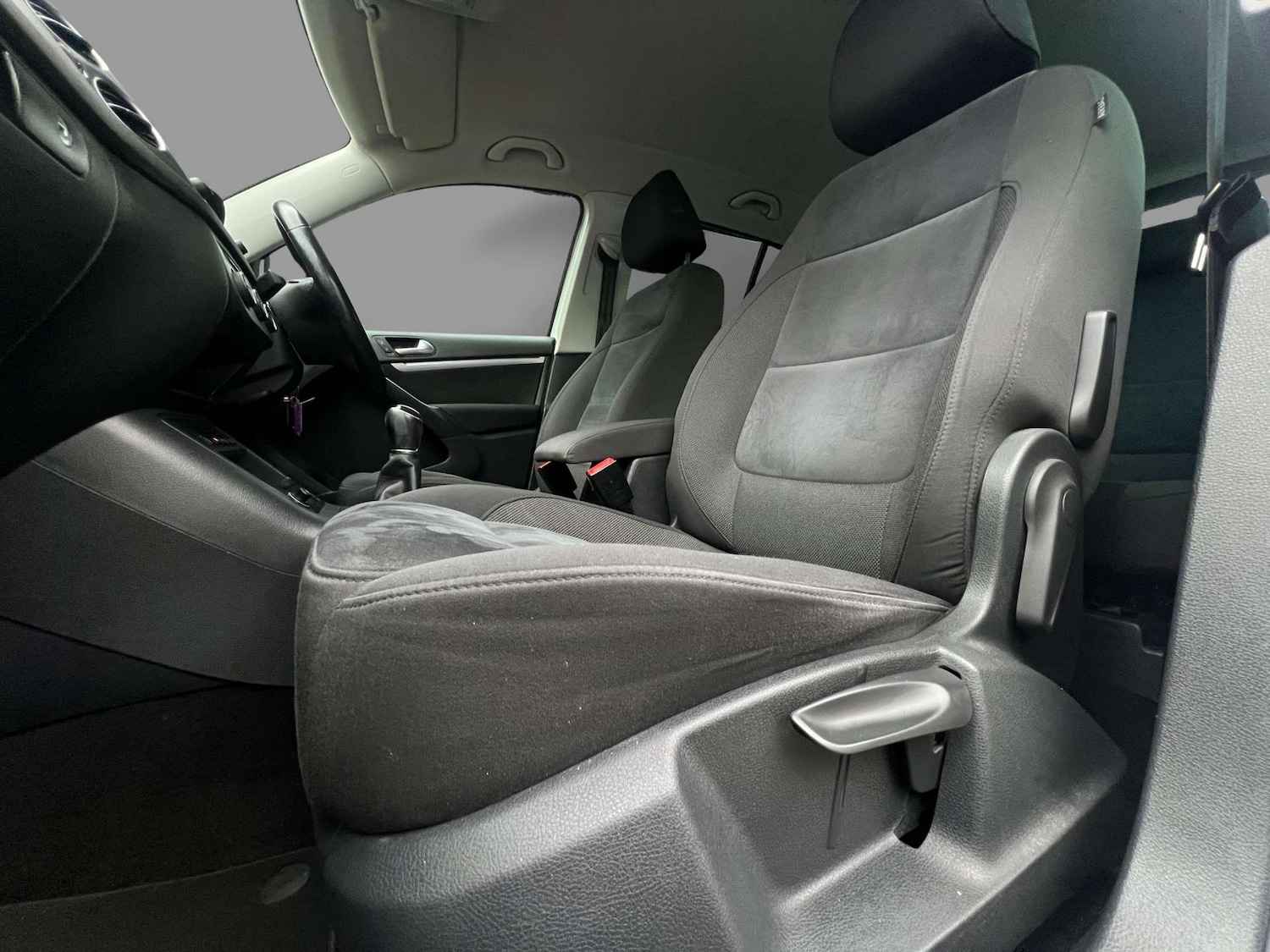 Used Volkswagen Tiguan 2015 for sale - 77148697: Photo 46