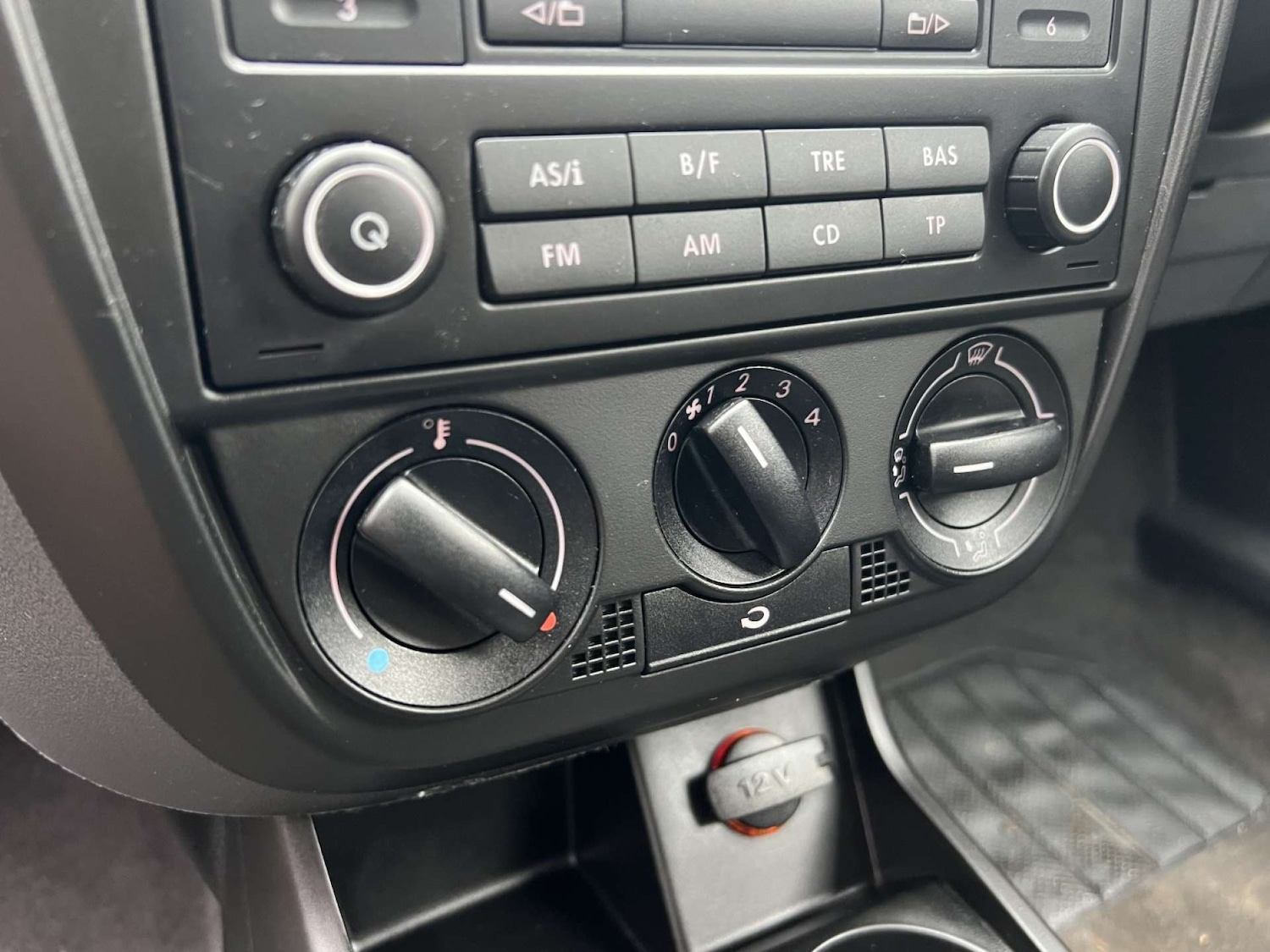 Used Volkswagen Fox 2010 for sale - 77138693: Photo 16