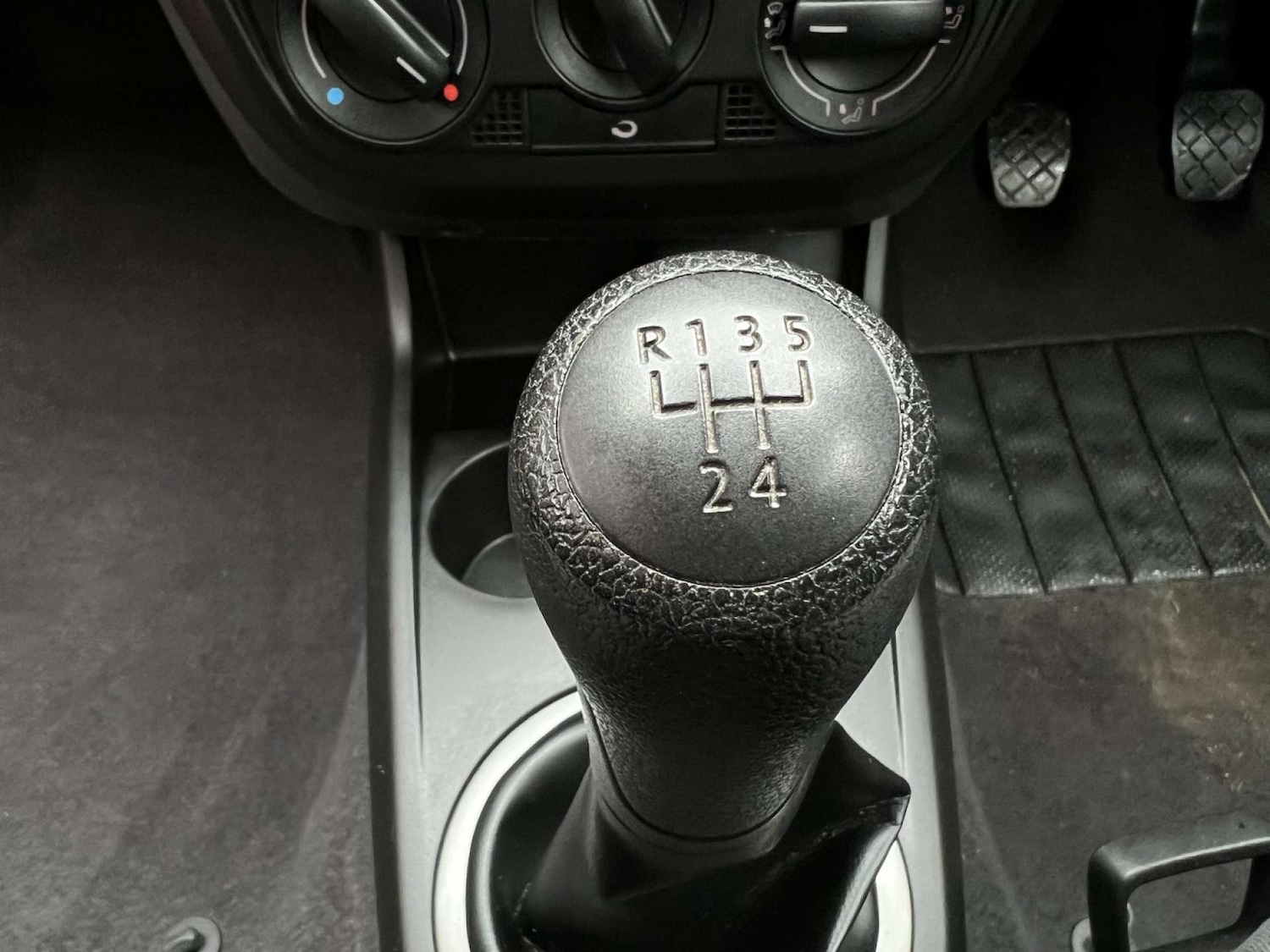 Used Volkswagen Fox 2010 for sale - 77138693: Photo 17