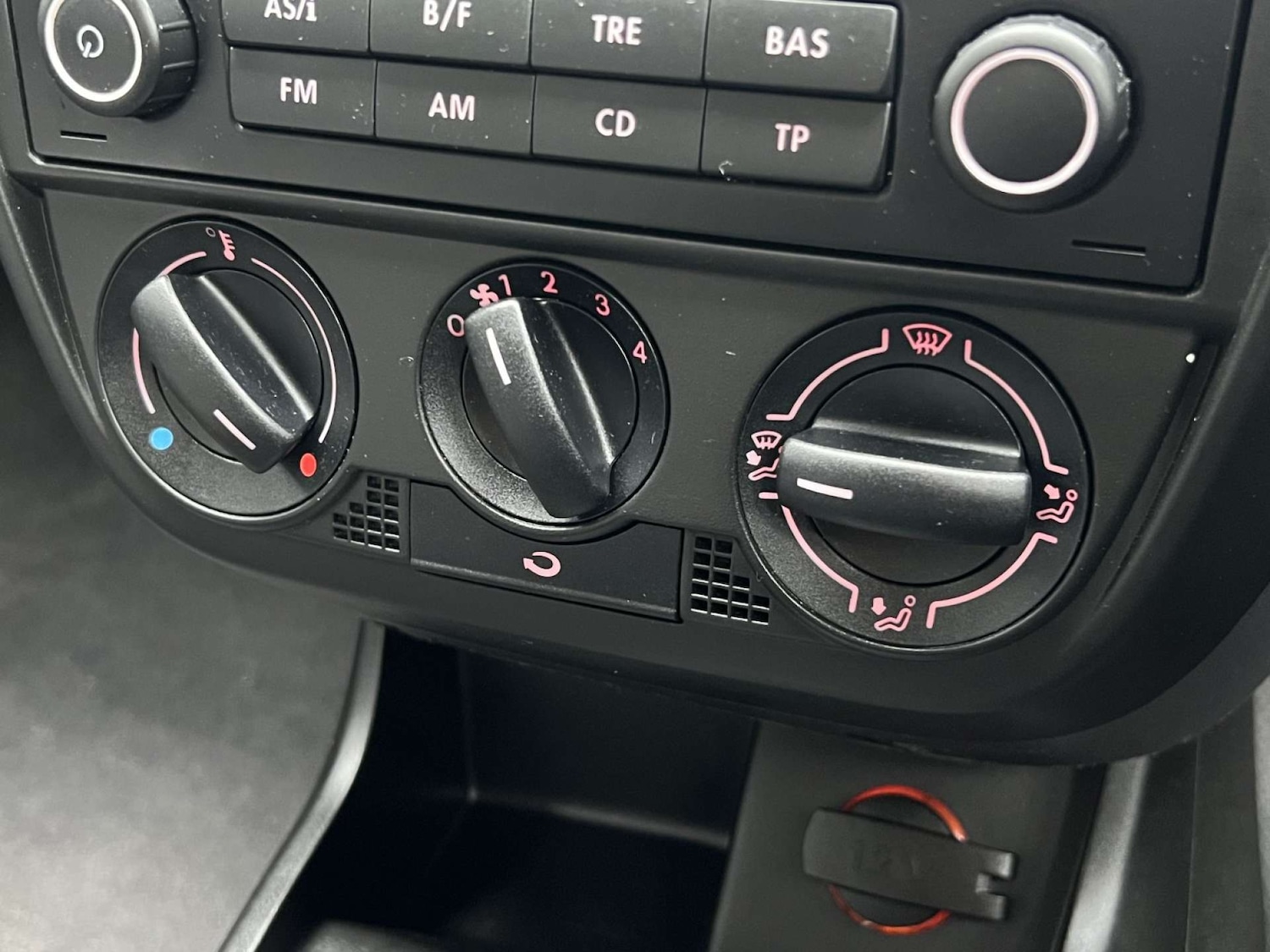 Used Volkswagen Fox 2010 for sale - 77138693: Photo 34