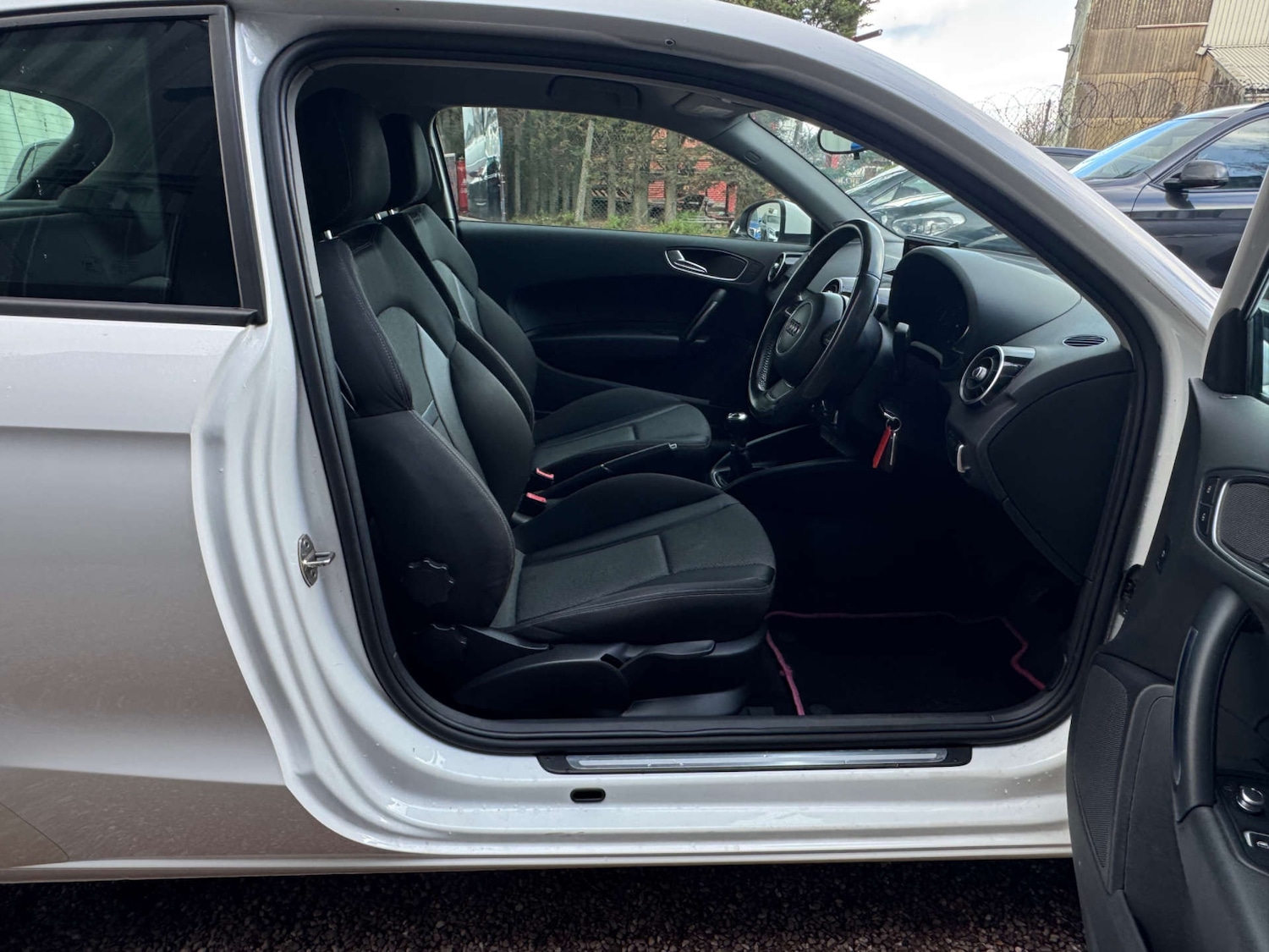 Used Audi A1 2015 for sale - 77880375: Photo 16