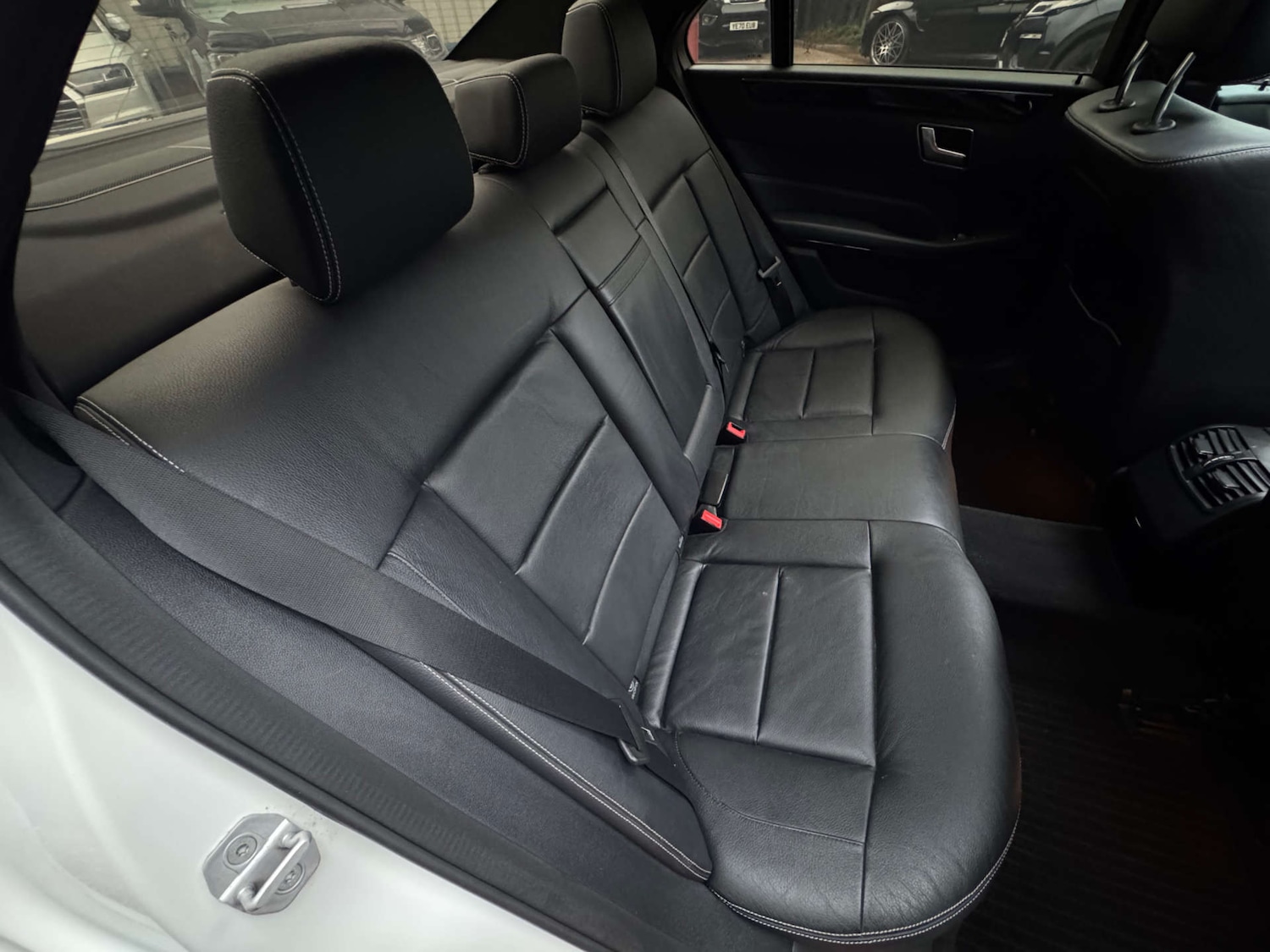 Used Mercedes-Benz E Class 2014 for sale - 77383389: Photo 17