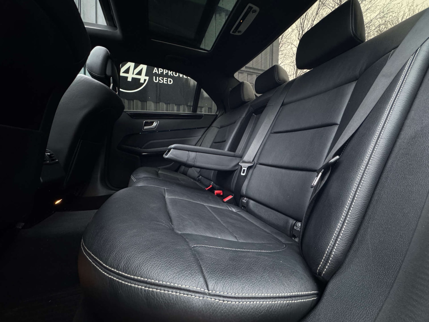 Used Mercedes-Benz E Class 2014 for sale - 77383389: Photo 19