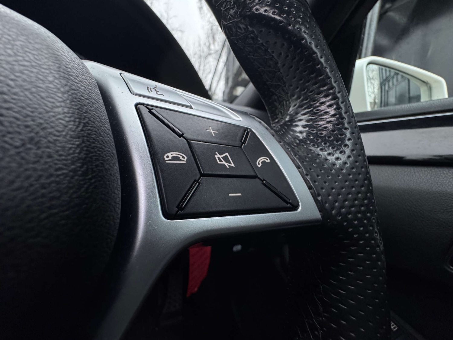 Used Mercedes-Benz E Class 2014 for sale - 77383389: Photo 23