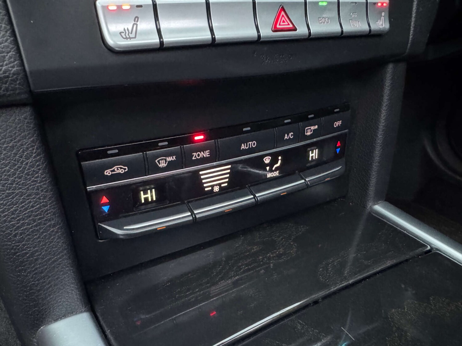 Used Mercedes-Benz E Class 2014 for sale - 77383389: Photo 32